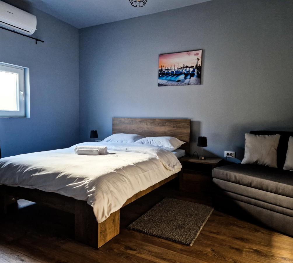 Xxl Rooms Osijek Luaran gambar