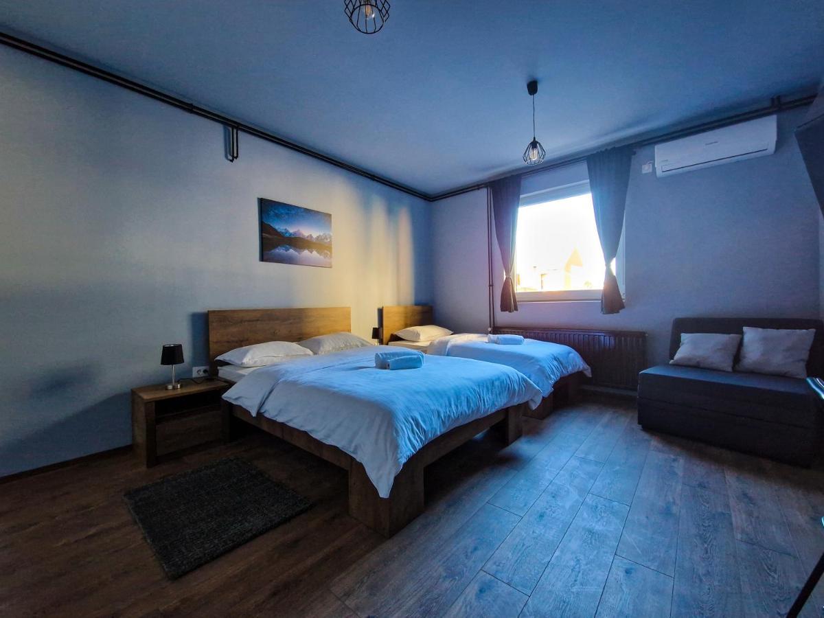 Xxl Rooms Osijek Luaran gambar