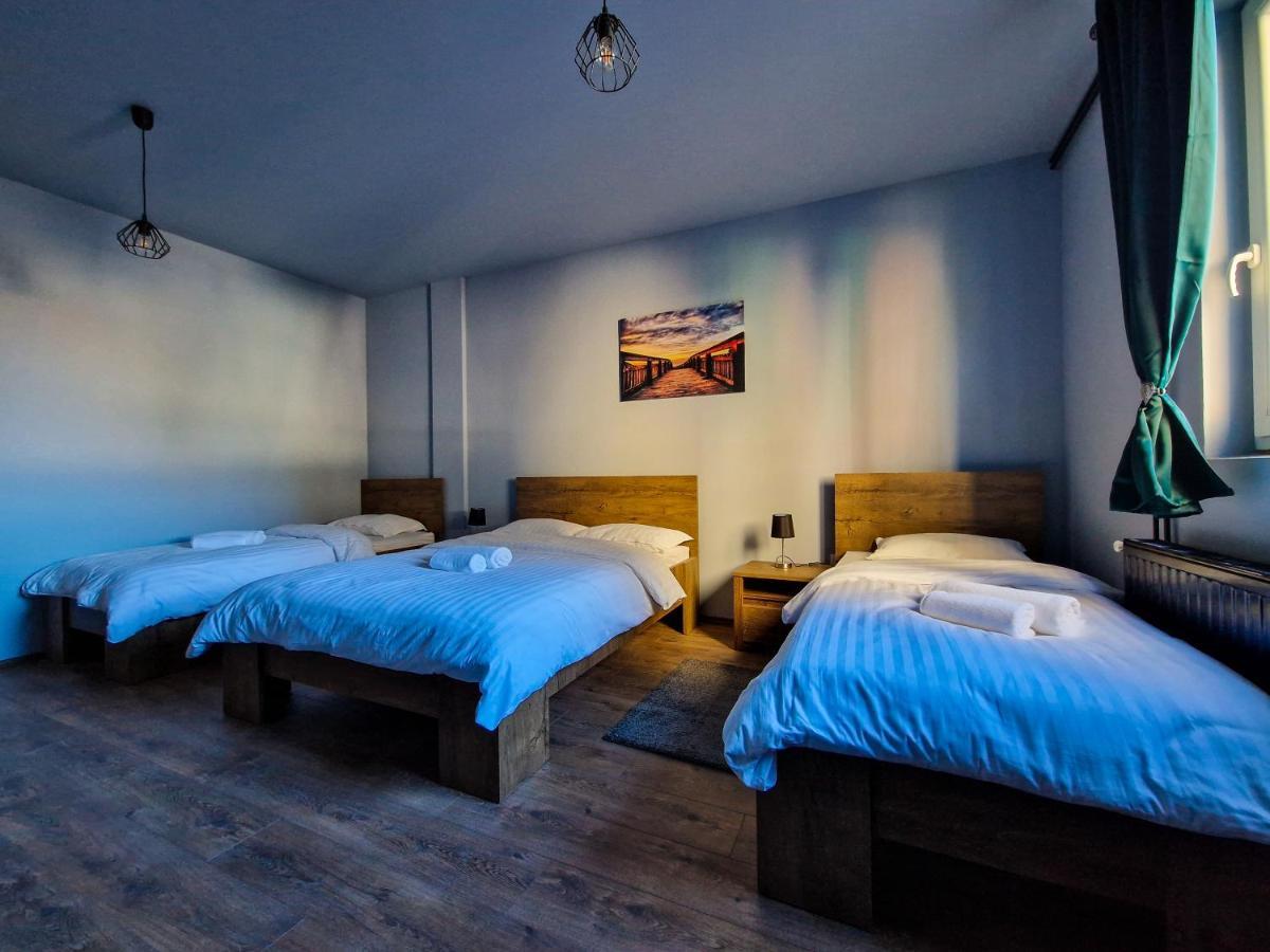 Xxl Rooms Osijek Luaran gambar