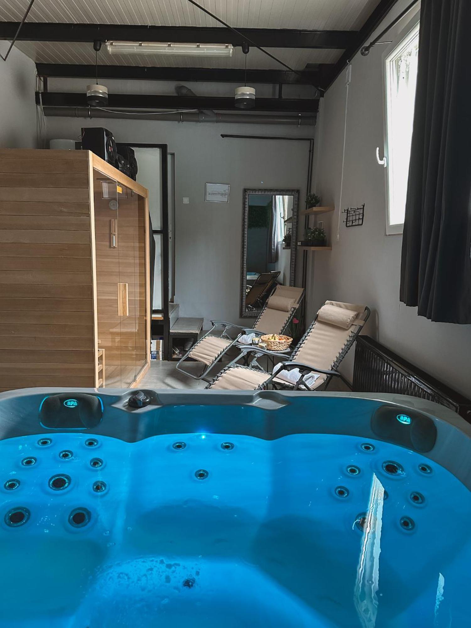 Xxl Rooms Osijek Luaran gambar