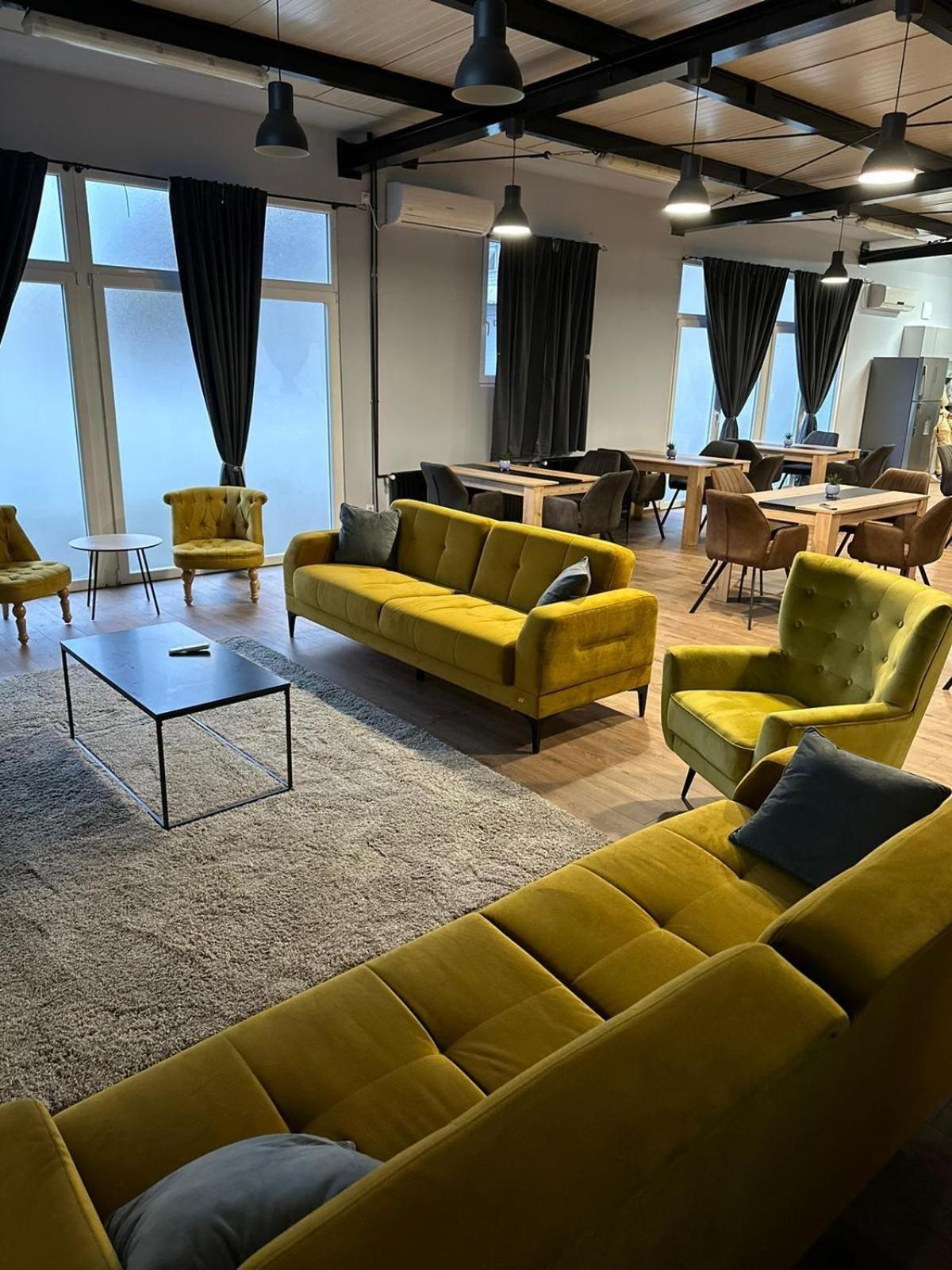 Xxl Rooms Osijek Luaran gambar